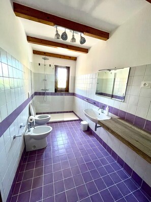 Nicht klassifiziertes Bild, 3 von 12, Schaltfläche