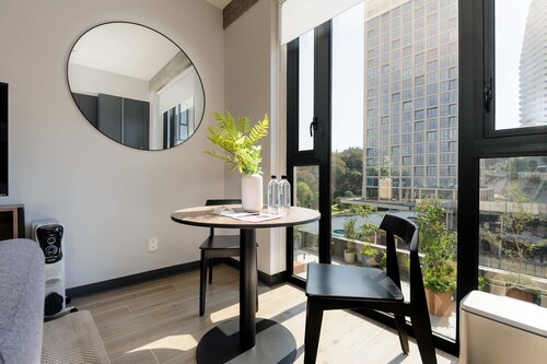 w Sleek Loft in the Heart of Interlomas