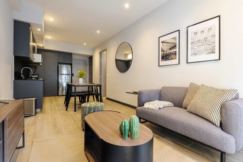w Amazing 1BR in the Heart of Interlomas