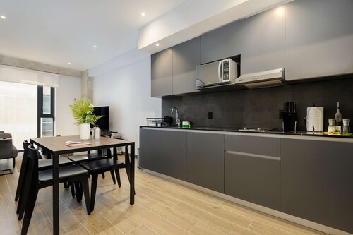 w Amazing 1BR in the Heart of Interlomas