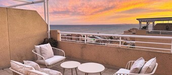 Duplex 2 bedrooms with terrace close to the beach in Santa Pola