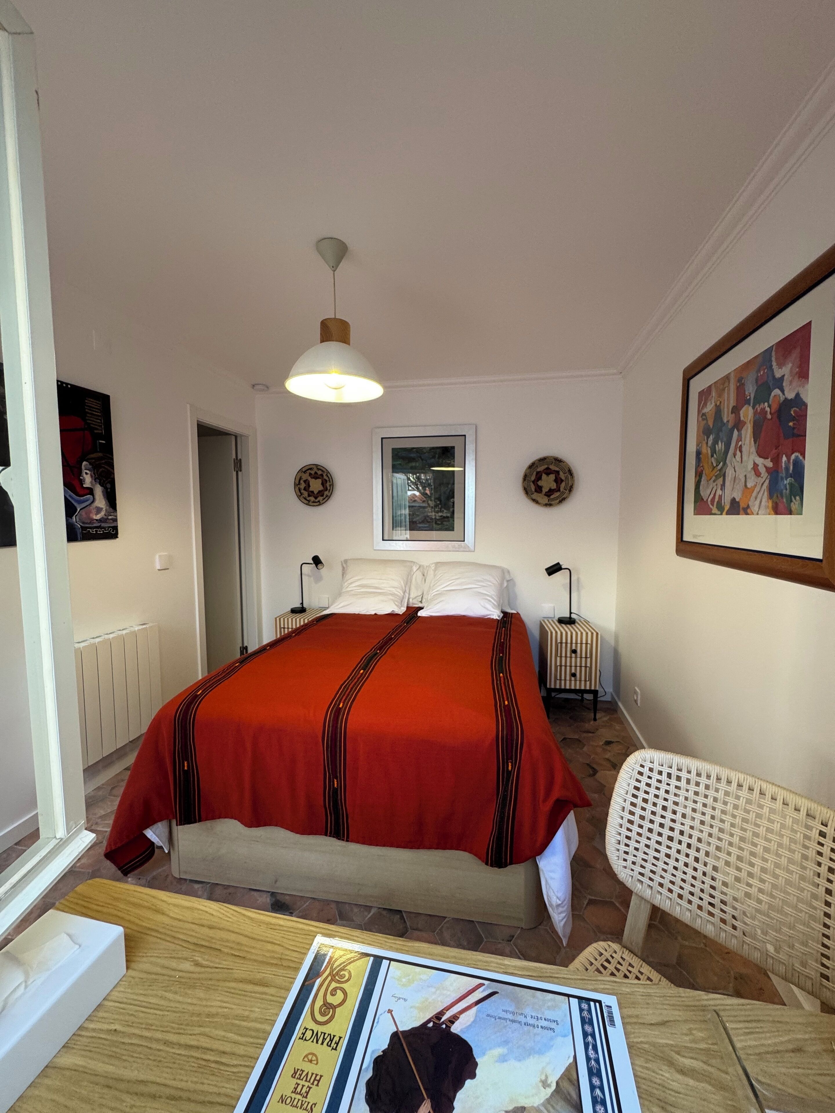 2 quartos, Wi-Fi de cortesia, roupa de cama