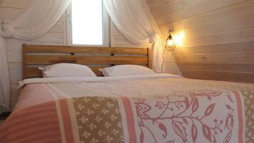 1 bedroom, free WiFi, bed sheets