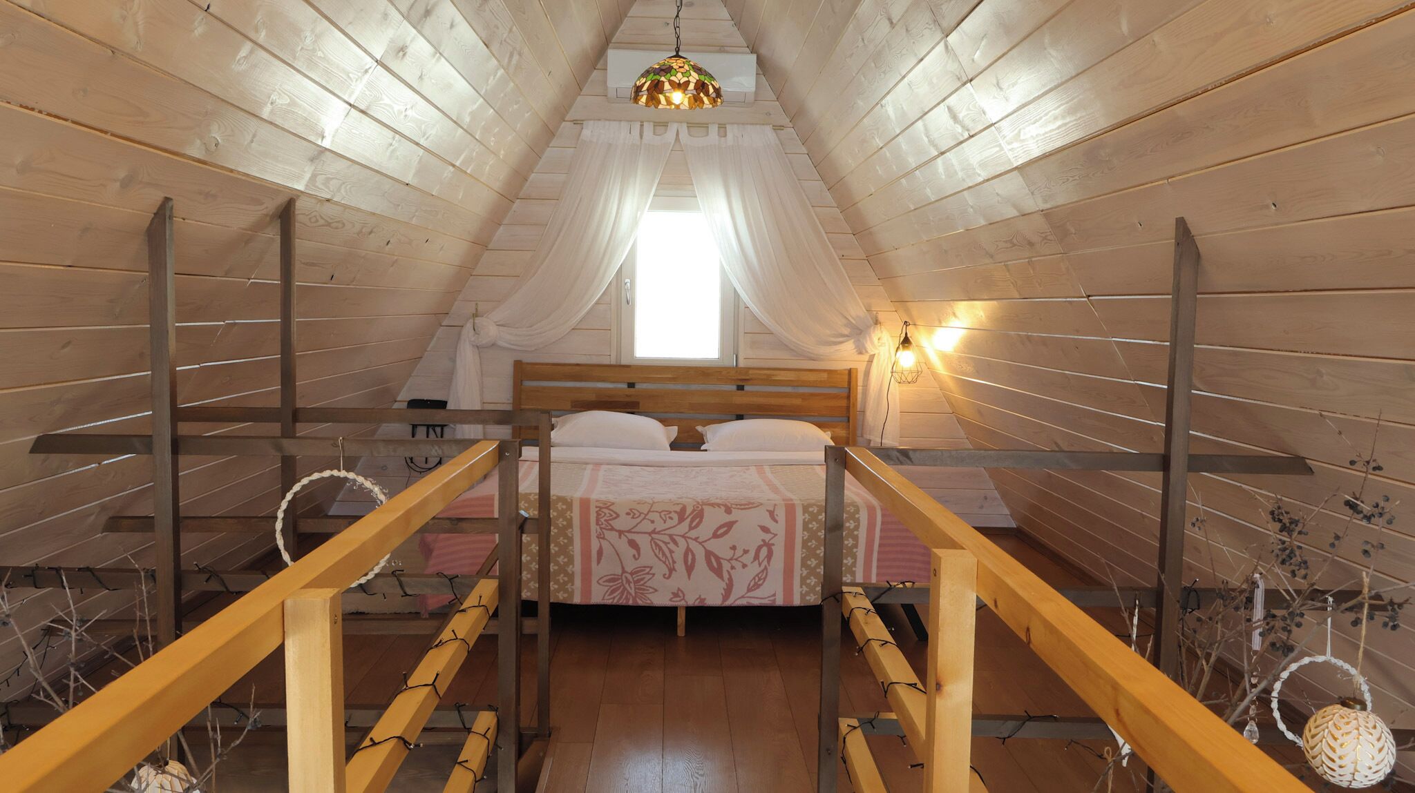 免费 WiFi、床单