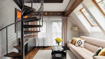 Lejlighed - balkon - bjergudsigt | Skrivebord, arbejdsområde til bærbare computere, gratis Wi-Fi