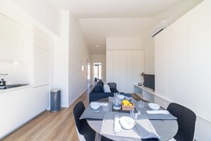 Dining - Alcântara 2 (Lisbon)