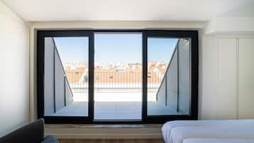 Deluxe-penthouselejlighed - udsigt til flod (Lusíadas 53 5ºE) | Strygejern/strygebræt, gratis Wi-Fi