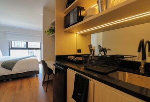 Apartment - w Stylish 2BR Retreat w Balcony in Miraflores (Lima)