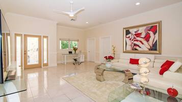 House | 6 bedrooms, Internet