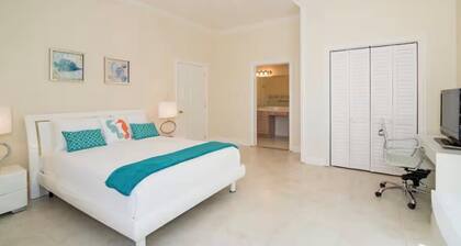 Sprat Bay Luxury Villa - Private Beach and Pool