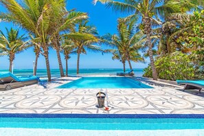 House | 6 bedrooms, Internet - Sprat Bay Luxury Villa - Private Beach and Pool (George Town)