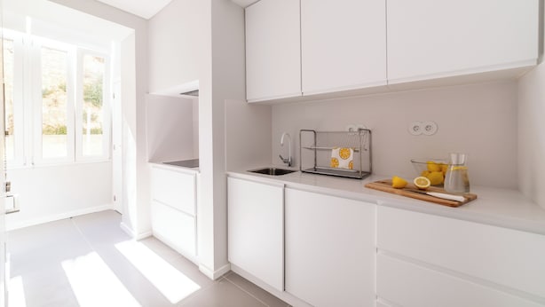 Standard Apartment, 4 Bedrooms (Alameda) | Dapur peribadi | Peti sejuk, ketuhar gelombang mikro, ketuhar, dapur 