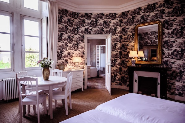 Imagen sin descripción, 1 de 12, botón