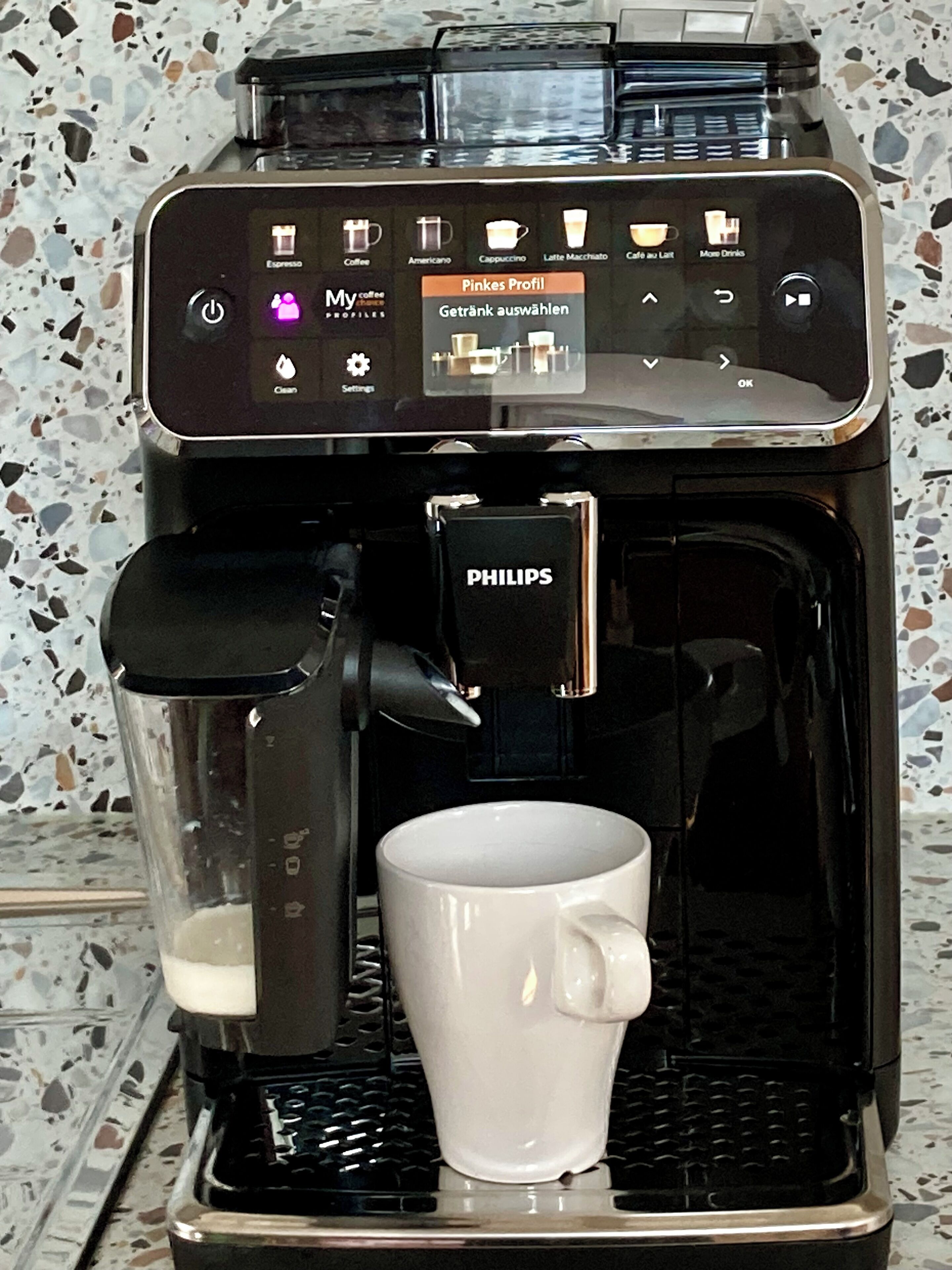 Kaffee und/oder Kaffeemaschine