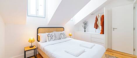 مكواة/لوح كي وواي فاي مجانًا