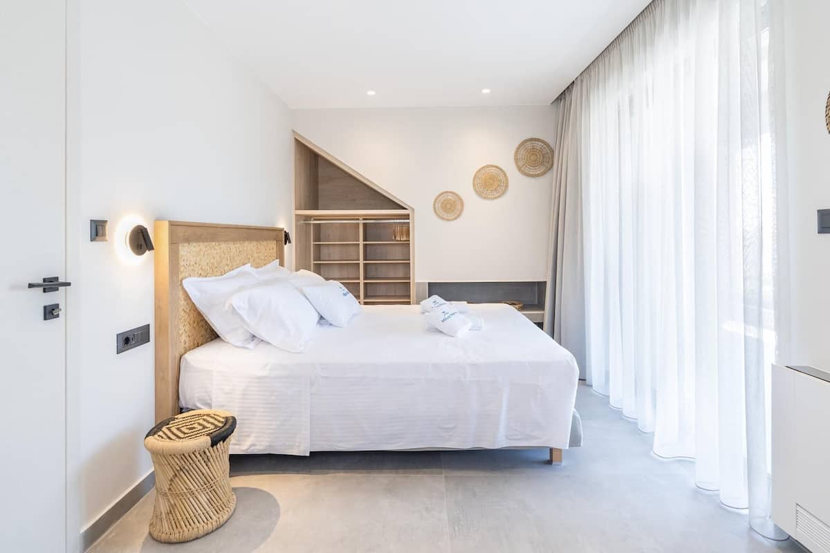 Maisonette with Sea View & Jacuzzi | 객실 내 금고, 암막 커튼, 방음 설비, 다리미/다리미판