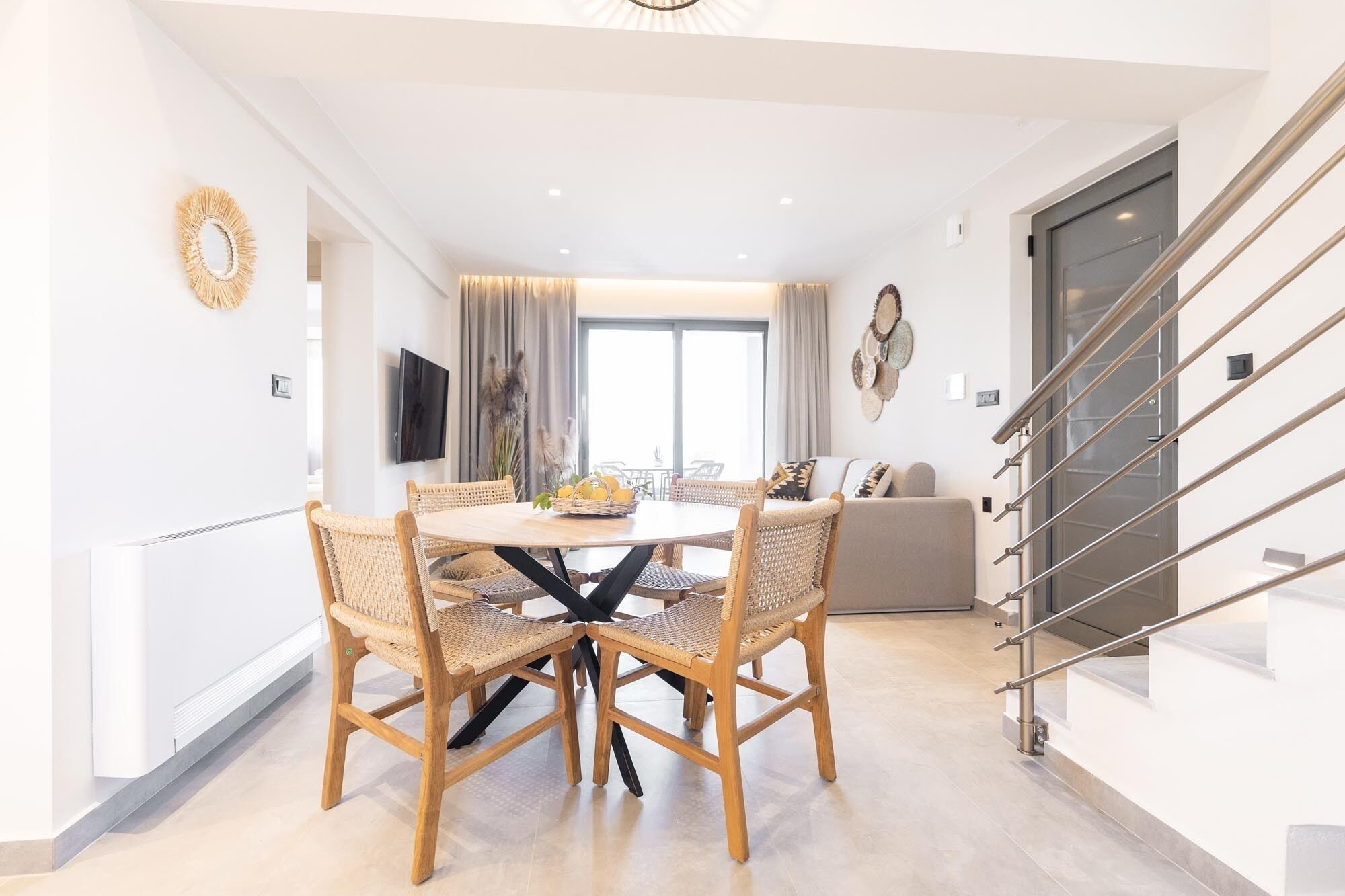 Maisonette with Sea View | Matsal