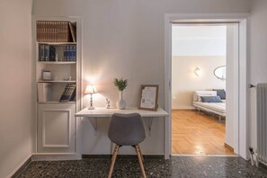 Luokittelematon kuva, 5 kautta 46, painike