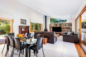 Unclassified image, 3 of 29, button - Villa Paloma (Palma)