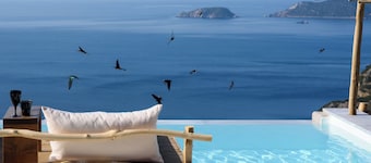 Aletri Swim Up Boutique Hotel