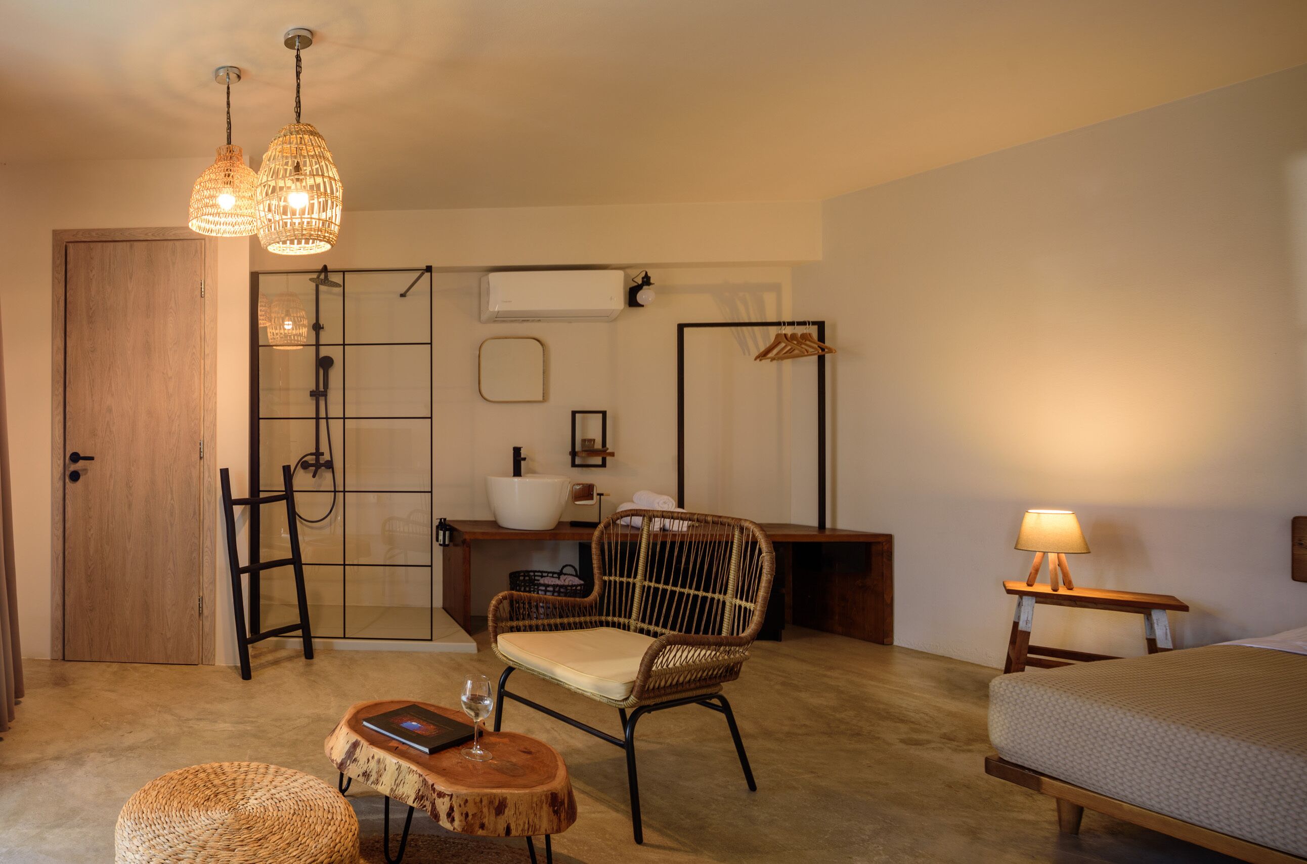 In-room safe, blackout curtains, free WiFi