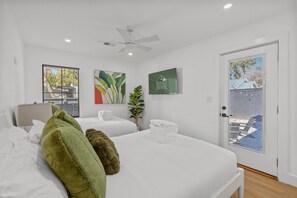 2 makuuhuonetta, silitysrauta/-lauta, internet, vuodevaatteet