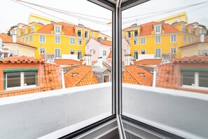Basic Apartment, City View | Interior - Alfama (Lisbon)