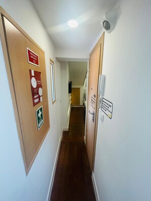 Basic Apartment, City View | Interior - Alfama (Lisbon)