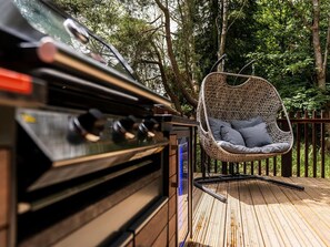 Unclassified image, 3 of 15, button - Glentress Forest White Willow Premium, Peebles (Peebles)