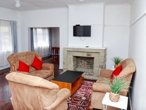 Deluxe Twin Room | Interior - 57 On Lorne Guesthouse (Estcourt)