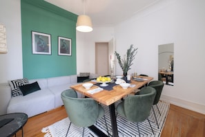 Apartamento conforto, 4 quartos (Desterro Historical 4) | Área de estar