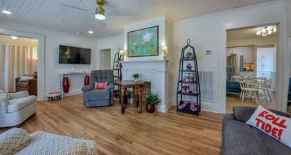 1 Mile to UA Campus: Walkable Midtown Getaway