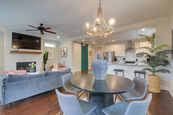 Pool Table! Walkable Stay In Midtown Mem - Tennessee