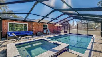 House (3 Bedrooms) | Front of property