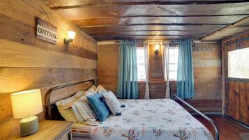 House (0 Bedroom) | Interior