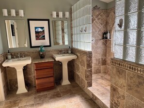 Shower, hair dryer, towels, soap - Summerlin Sanctuary! Luxury View Home 4/3 Pool Spa BBQ Pets OK! (Las Vegas)