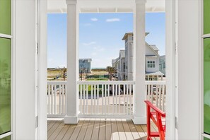 Interior - Red White and Saguaro 246 DEW (Port Aransas)