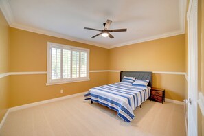 Interior - Riverside Luxury! 5 Mi to Historic Mission Inn (Riverside)