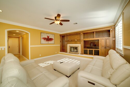 Riverside Luxury! 5 Mi to Historic Mission Inn