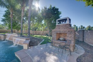 Interior - Riverside Luxury! 5 Mi to Historic Mission Inn (Riverside)