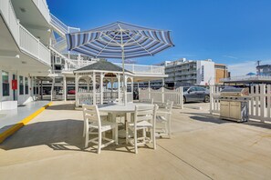 Interior - Walk to Beach & Boardwalk! Wildwood Crest Getaway (Wildwood Crest)
