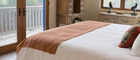 3 bedrooms, iron/ironing board