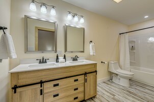 Casa (2 Bedrooms) | Interior