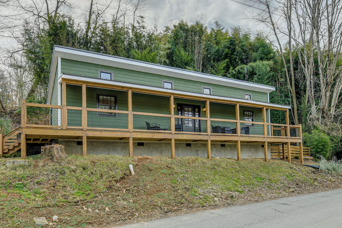 House (2 Bedrooms) | Front of property