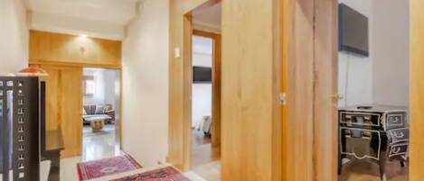 Apartment, 2 Bedrooms | Interior