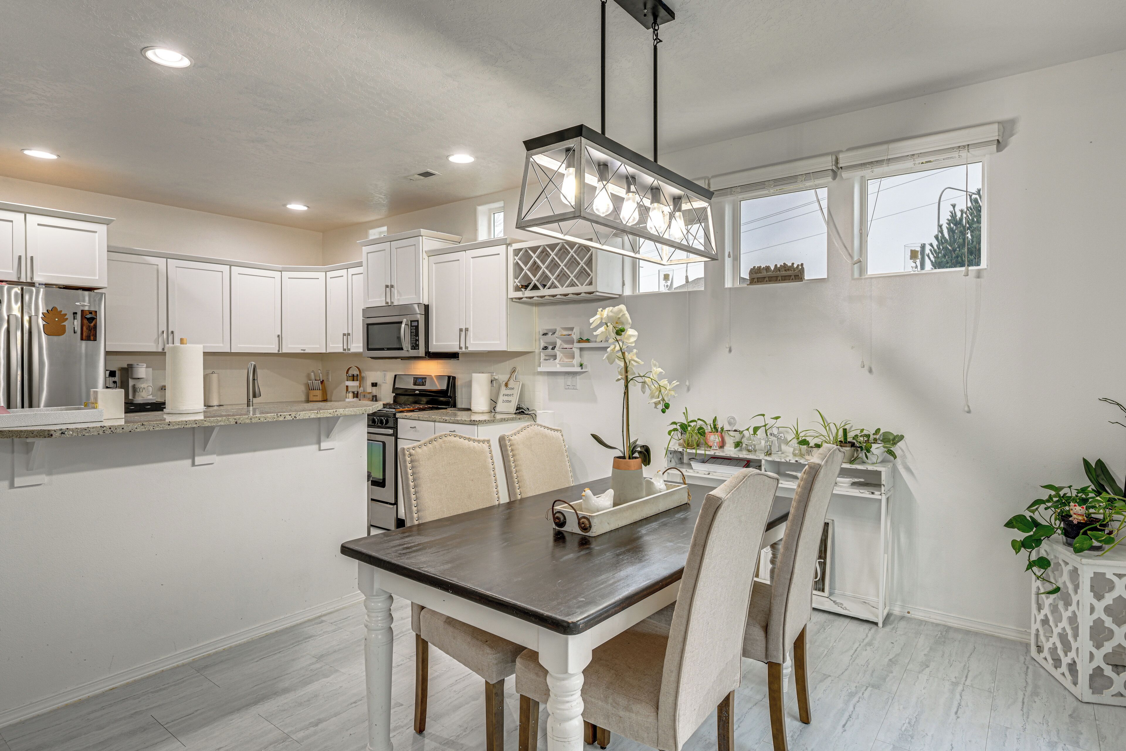 Talo (4 Bedrooms) | Sisätilat