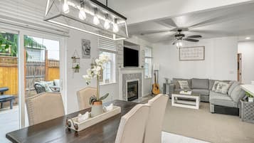 House (4 Bedrooms) | Front of property