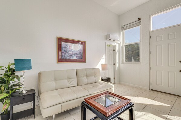 Apartment (1 Bedroom) | Front of property