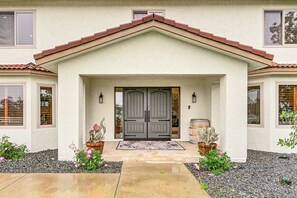 Interior - Game Room, Hot Tub & Views! Luxe Temecula Estate (Temecula)