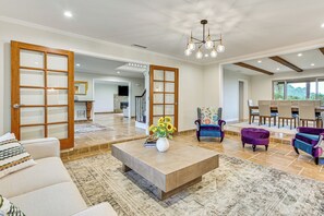 Interior - Game Room, Hot Tub & Views! Luxe Temecula Estate (Temecula)